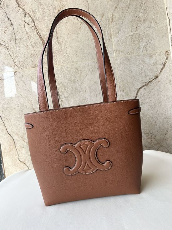 Celine Cabas Anas Grained Leather Handbag 118233