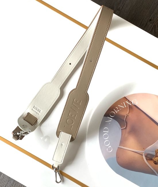 Loewe Classic Leather Shoulder Strap with Adjustable Length 005