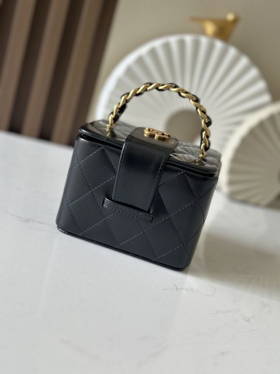 Chanel Vintage Pearl Green Cosmetic Bag 2227