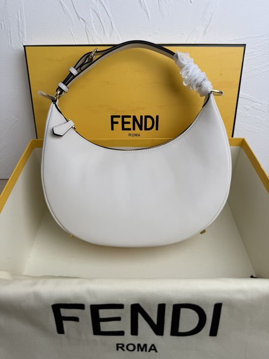 Fendi Curved Shoulder Underarm Bag 8023