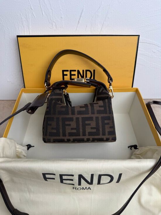 Fendi Classic Bento Lunch Bag 0001