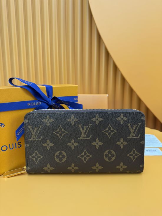 Louis Vuitton Zippy Monogram Canvas Zipper Wallet M42616
