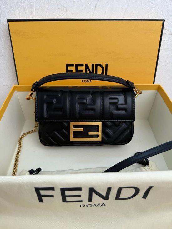 Fendi Baguette Mini Leather Handbag 0191S