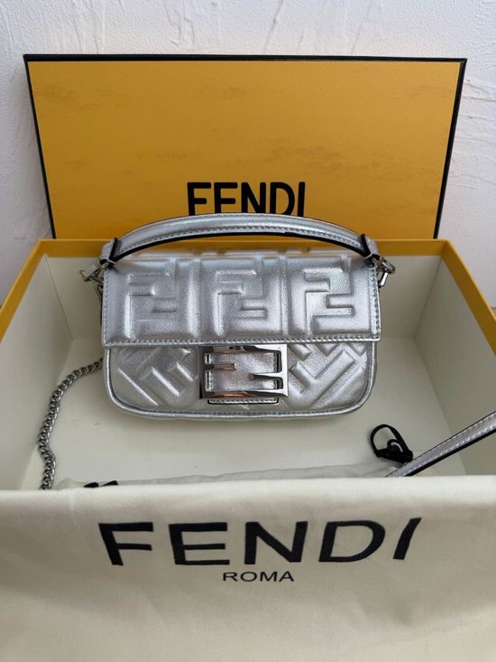 Fendi Baguette Mini Leather Handbag 0191S