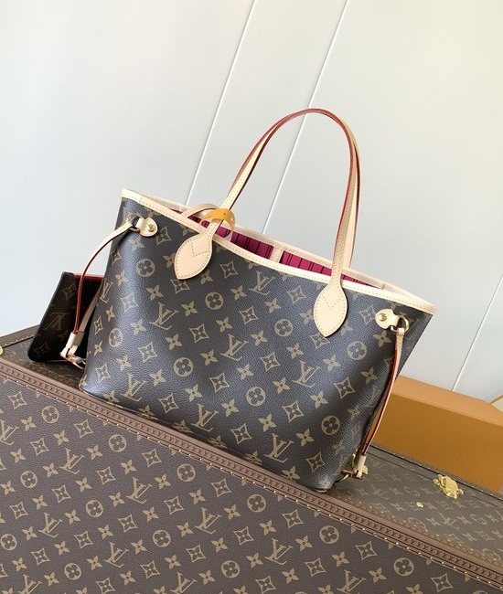 Louis Vuitton LV Neverfull Small Handbag M41000