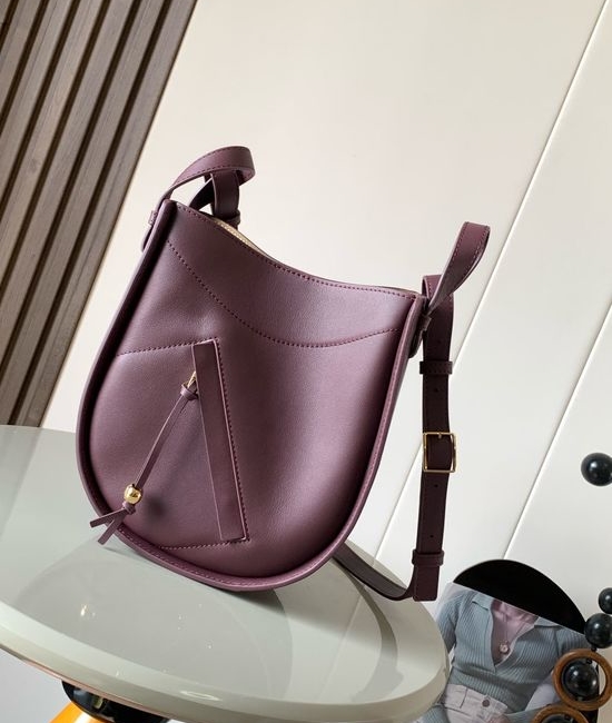 Loewe Hammock Classic Leather Handbag 9091