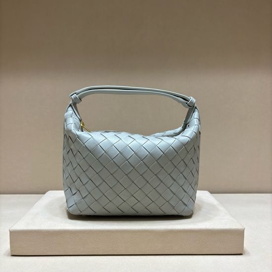 Bottega Veneta Intrecciato Woven Lambskin Lunch Bag 9203