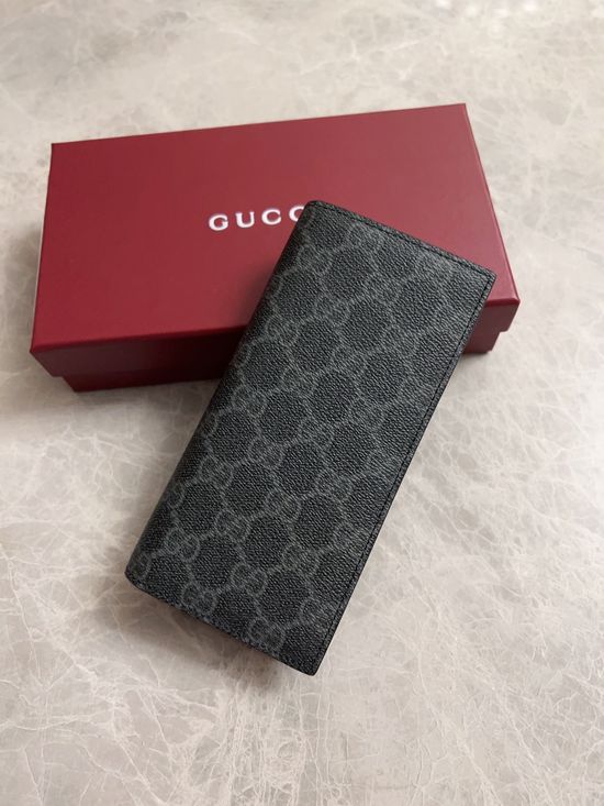 Gucci GG Emblem Pattern Long Wallet 821213