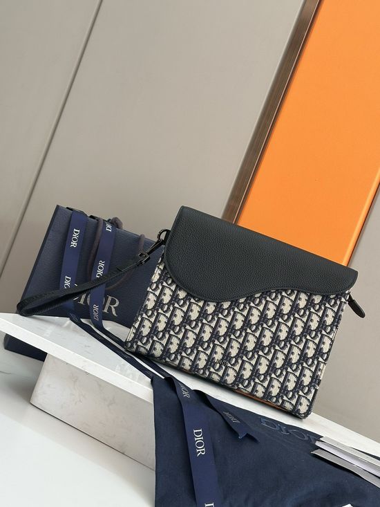 Christian Dior A5 Triangle Clutch 2ADCA540YKS_H27E