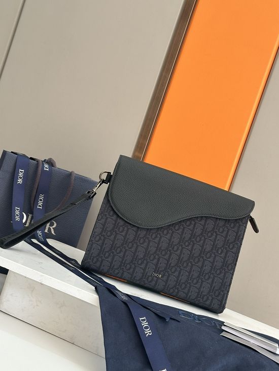 Christian Dior A5 Triangle Clutch 2ADCA540YKS_H27E