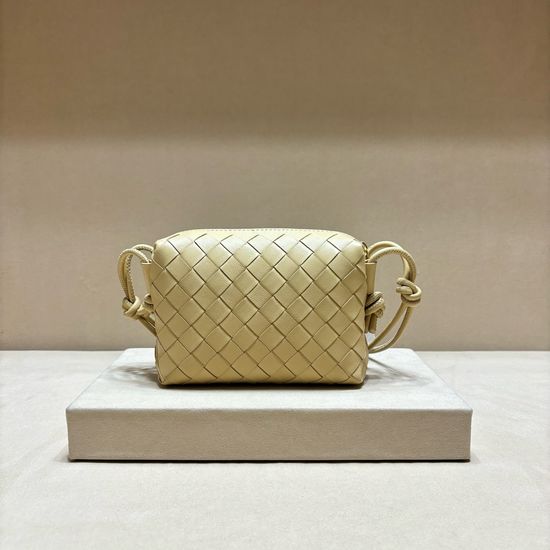 Bottega Veneta Woven Small Square Bag Classic Lightweight 3001