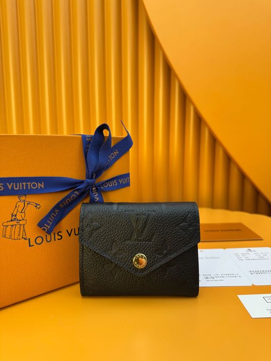 Louis Vuitton Zoe Wallet with Monogram Print Leather M62935