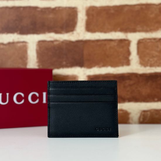 Gucci Classic Leather Mini Bag 818952