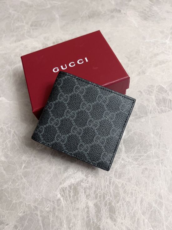 Gucci GG Emblem Card Holder Wallet 821201