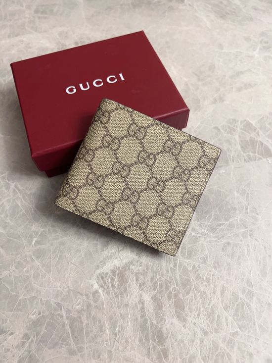 Gucci GG Emblem Card Holder Wallet 821201