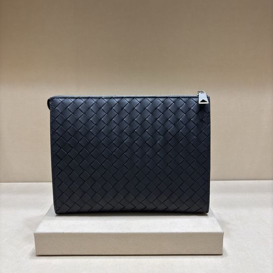 Bottega Veneta Woven Classic Clutch Cowhide 10708