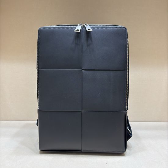 Bottega Veneta Woven Waxed Calfskin Backpack 5702