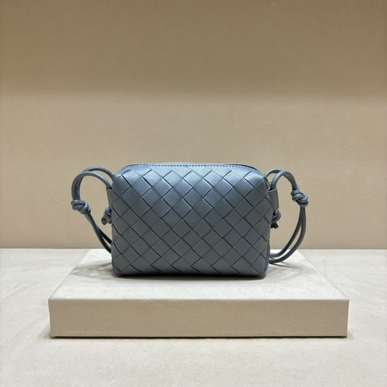 Bottega Veneta Woven Small Square Bag Classic Lightweight 3001