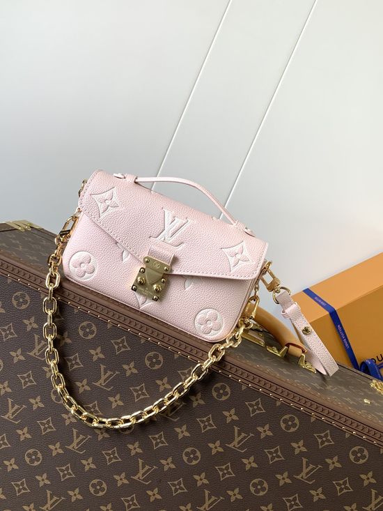 Louis Vuitton Pochette Metis East West Handbag M46595