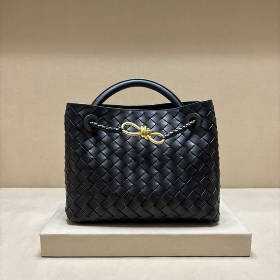 Bottega Veneta Intrecciato Woven Handbag 7463