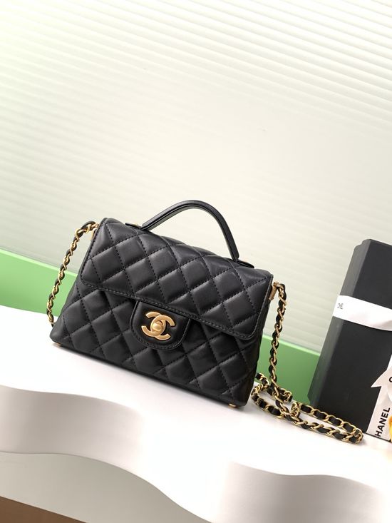 Chanel Kelly Classic Handbag AS5355