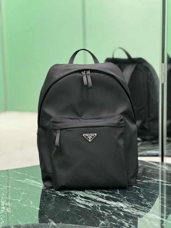 Prada Saffiano Leather Nylon Backpack 2VZ071