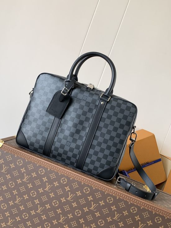 Louis Vuitton Voyage Small Briefcase M40445