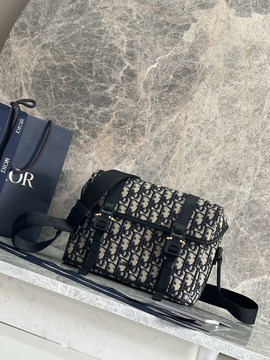 Christian Dior Hit The Road Messenger Bag 93389