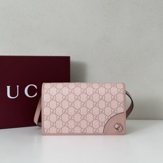 Gucci Pink Patent Leather Casual Bag 820688