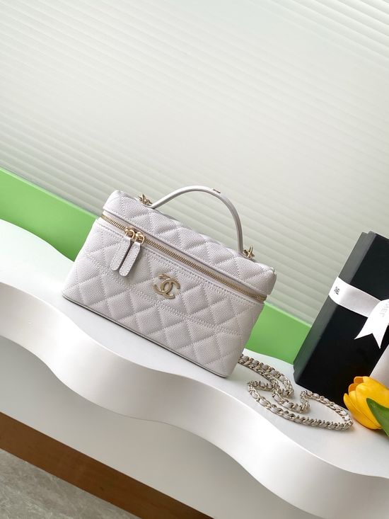 Chanel Lunch Bag Chain Clutch AP4507