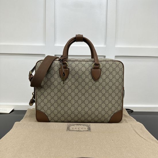 Gucci GG Supreme Briefcase 821149