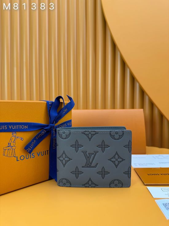 Louis Vuitton Multiple Pocket Monogram Clutch M81383
