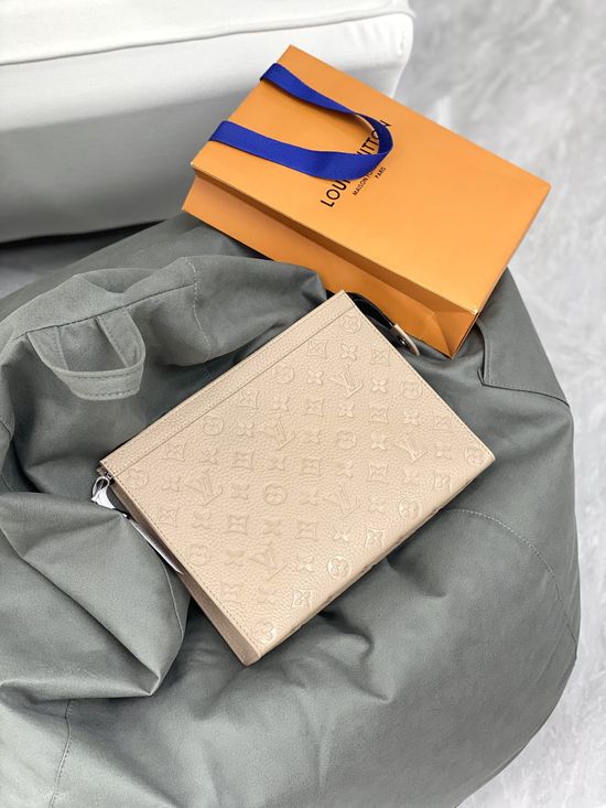 Louis Vuitton POCHETTE VOYAGE Gray Grained Leather Clutch M13666