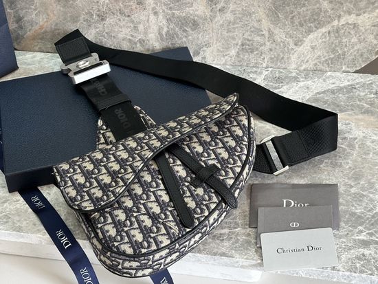 Christian Dior Oblique Saddle Bag 93305