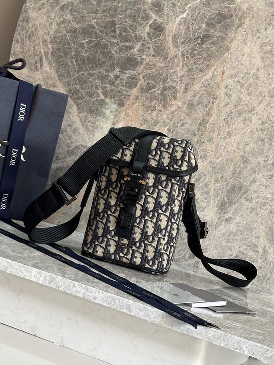 Christian Dior Hit The Road Messenger Bag 93917