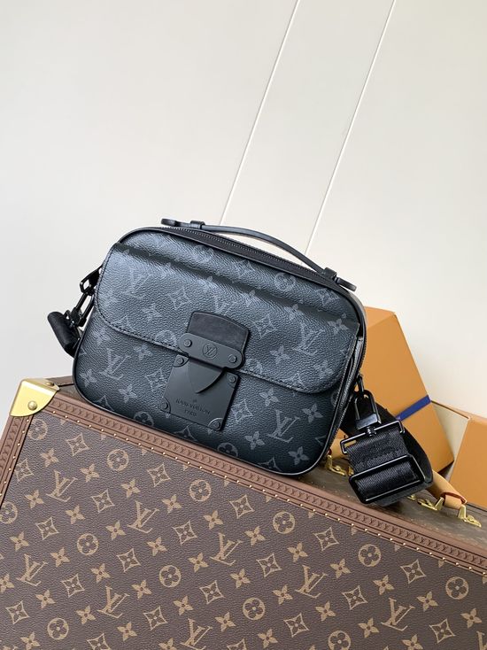 Louis Vuitton S Lock Messenger Bag M45806