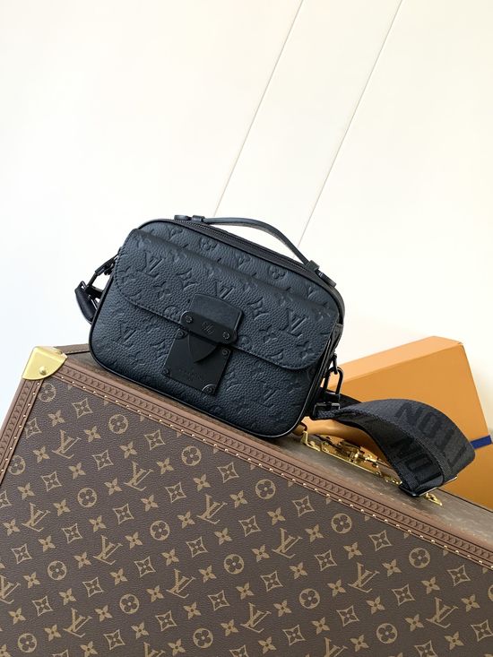 Louis Vuitton S Lock Messenger Bag M58489
