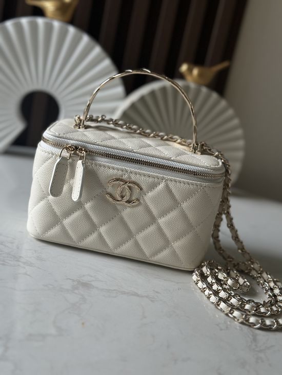 Chanel Chena125S Box Bag Twisted Handle 66042