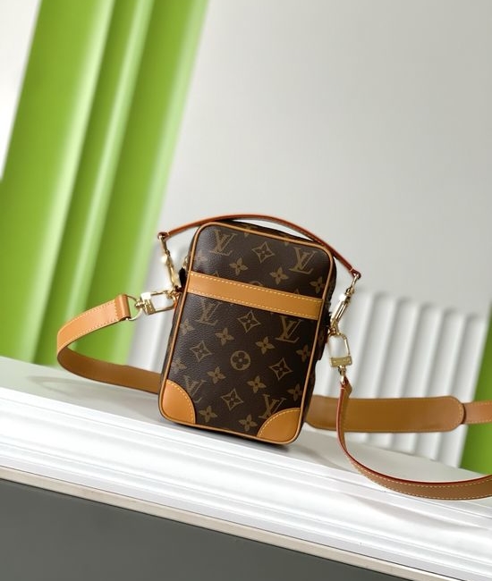 Louis Vuitton LV Danube Vintage Messenger Bag M14013