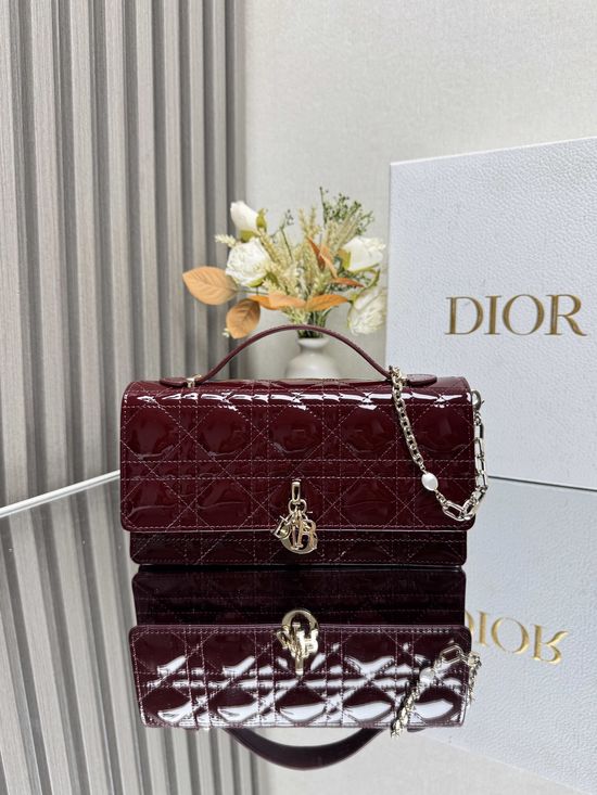 Christian Dior Lady Christian Dior Pearl Clutch Bag 0809