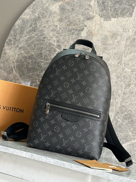 Louis Vuitton Discovery Slim Backpack M14020