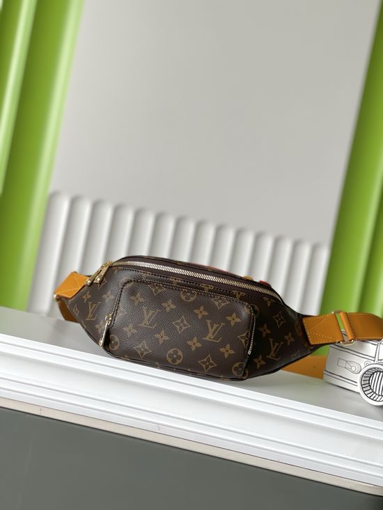 Louis Vuitton Vintage Monogram Waist Bag M14019