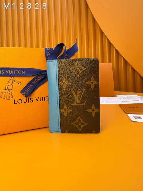 Louis Vuitton Pocket Wallet Monogram Canvas M12828