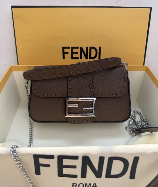 Fendi Baguette Bag Hand Sewn 600S