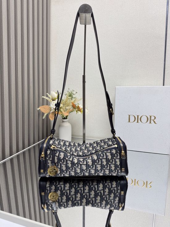 Christian Dior Christian DiorStar Oblique Mini Handbag 3215