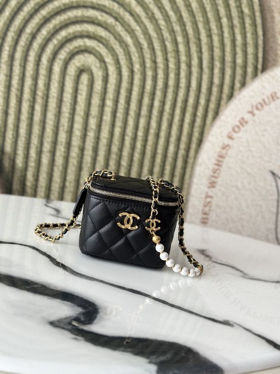 Chanel Vanity Case With Pearl Chain 66044