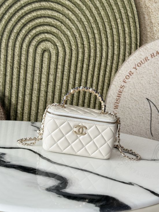 Chanel Pearl Cosmetic Case with Mirror 66049