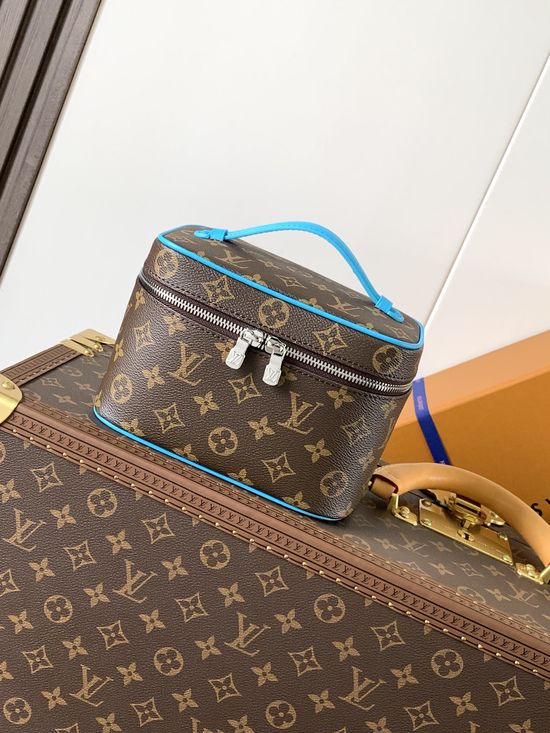 Louis Vuitton Nice Mini Cosmetic Bag M12654