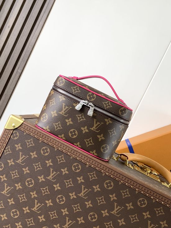 Louis Vuitton Nice Mini Cosmetic Bag M12650