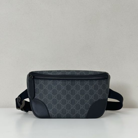 Gucci Large Handbag Black Rubber 821162